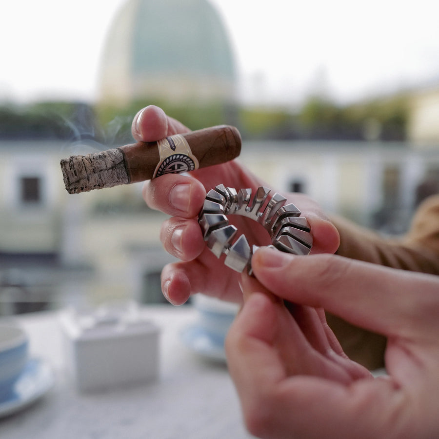 HALO Cigar Rest