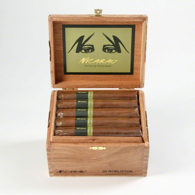 Nicarao Clásico Anno VI Robusto
